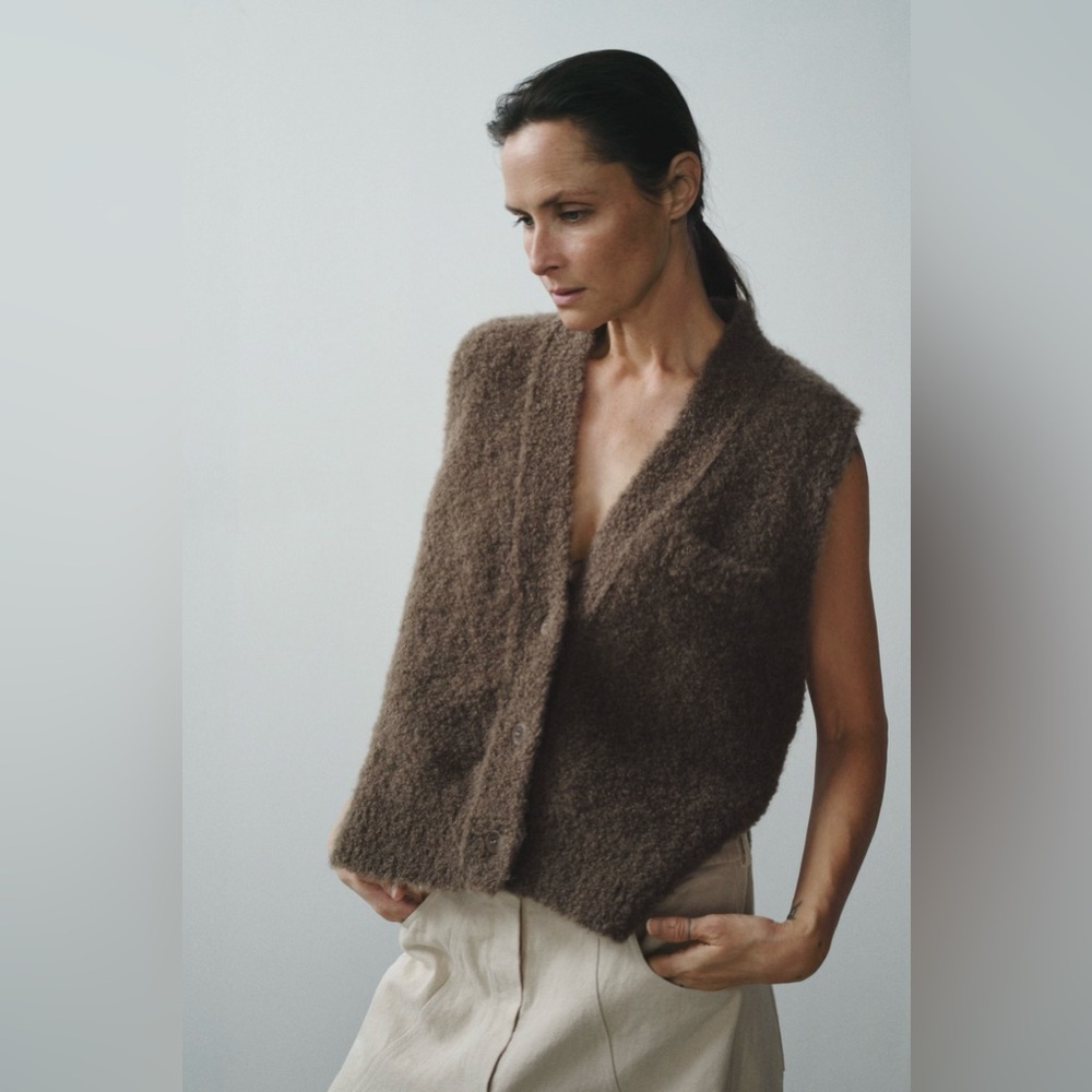 ❌SOLD❌NWT Cordera Waistcoat Vetiver One Size